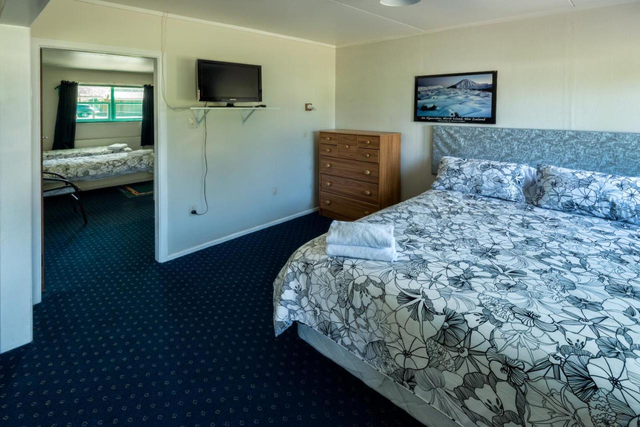 Oasis Motel & Holiday Park Turangi Exterior photo